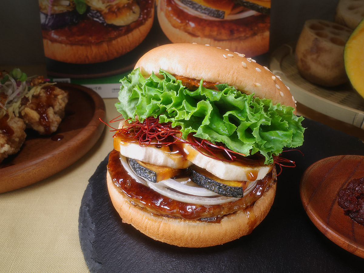 フレッシュネスバーガーの生七味香る 蓮根と南瓜の黒酢あんバーガー